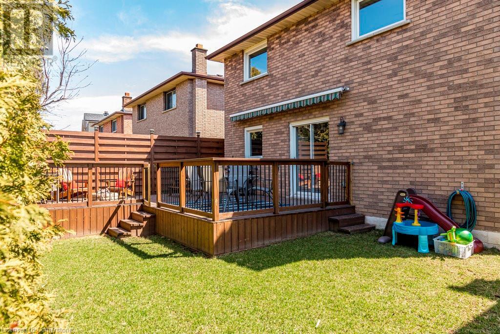 Photo 44 of 94 Adis Avenue, Hamilton ON