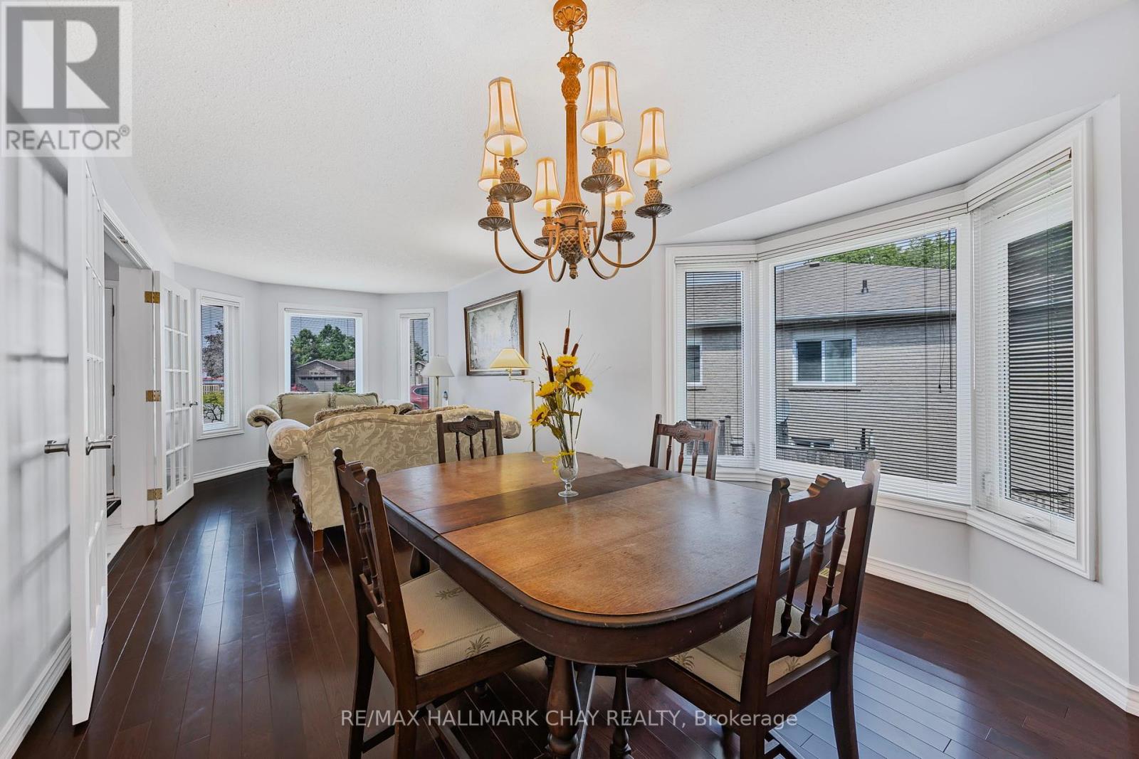 Single Family House for Sale in  MAW COURT Barrie (Northwest) 
