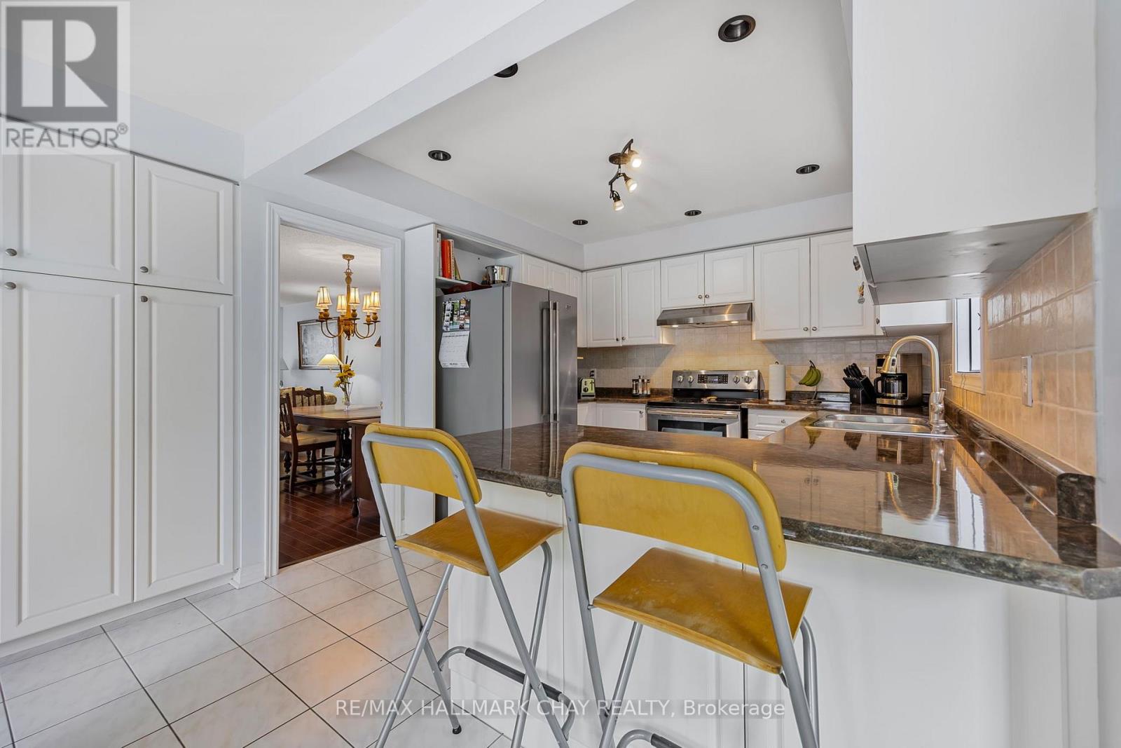 Single Family House for Sale in  MAW COURT Barrie (Northwest) 