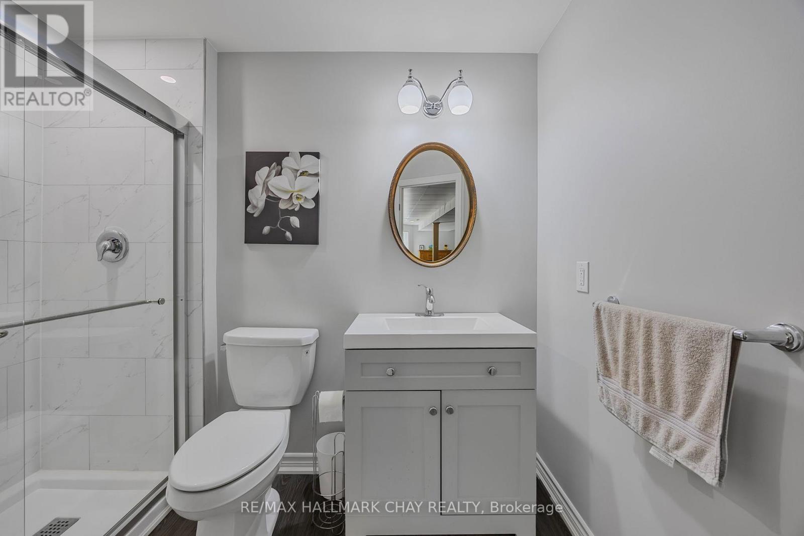 Single Family House for Sale in  MAW COURT Barrie (Northwest) 