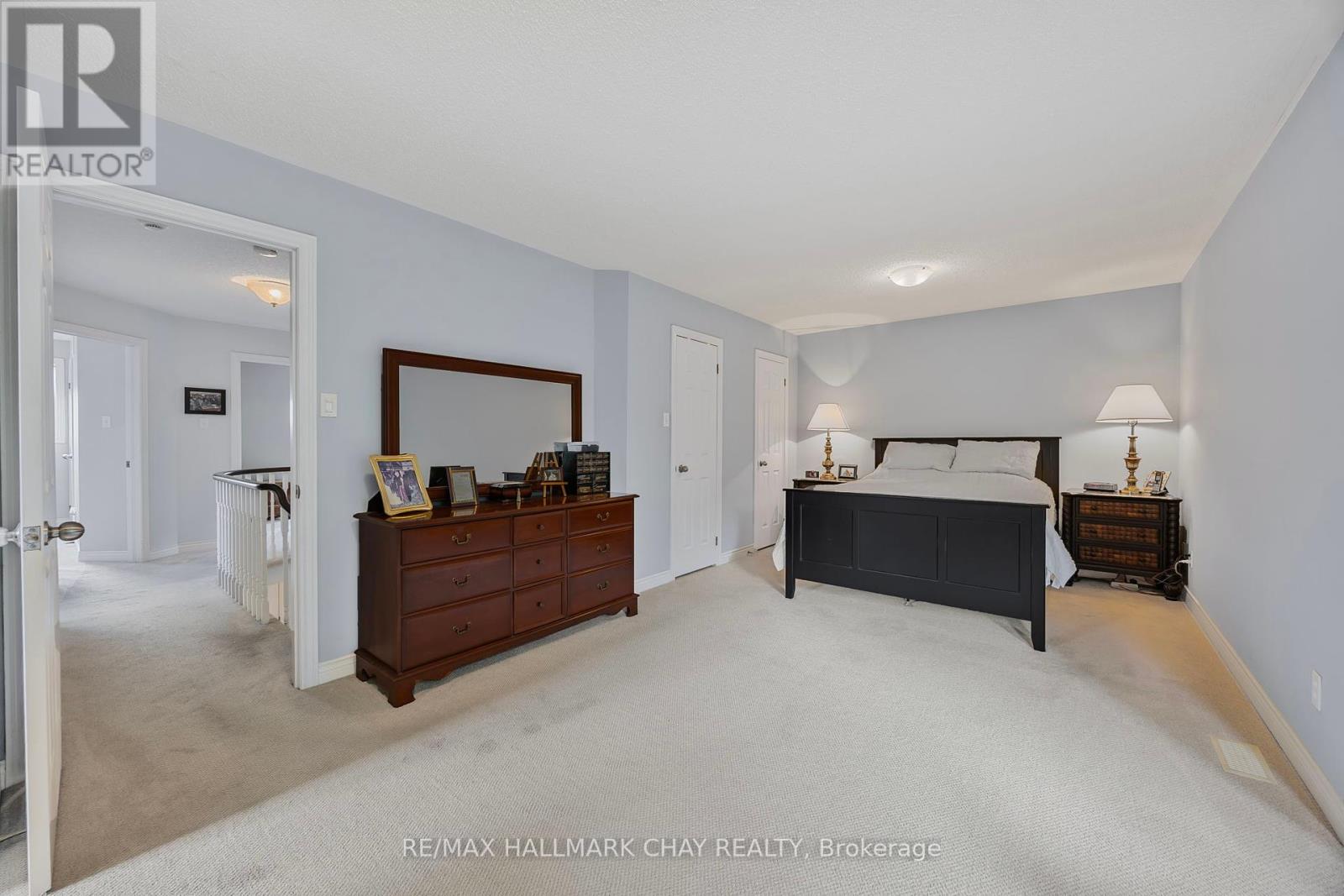 Single Family House for Sale in  MAW COURT Barrie (Northwest) 