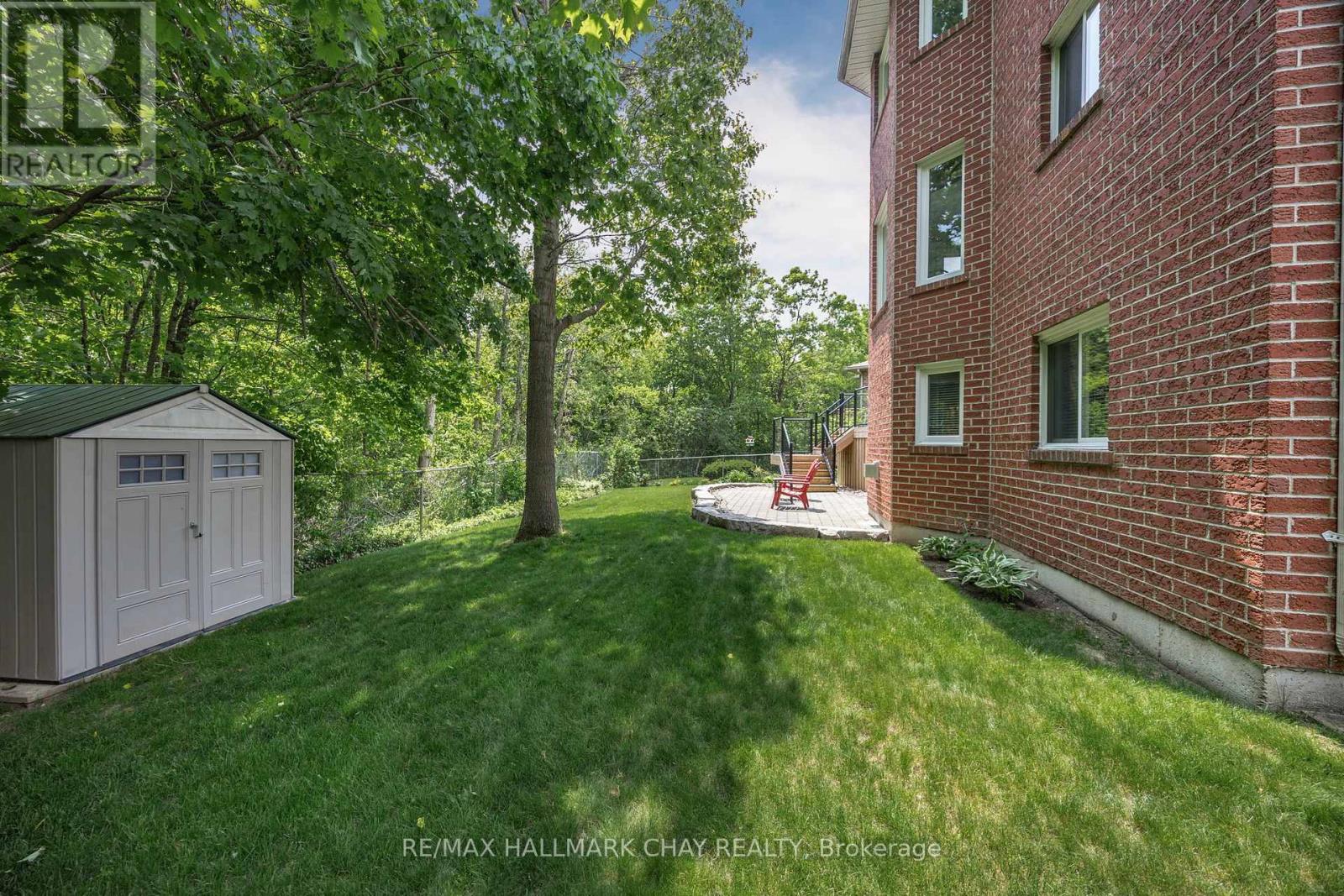 Single Family House for Sale in  MAW COURT Barrie (Northwest) 