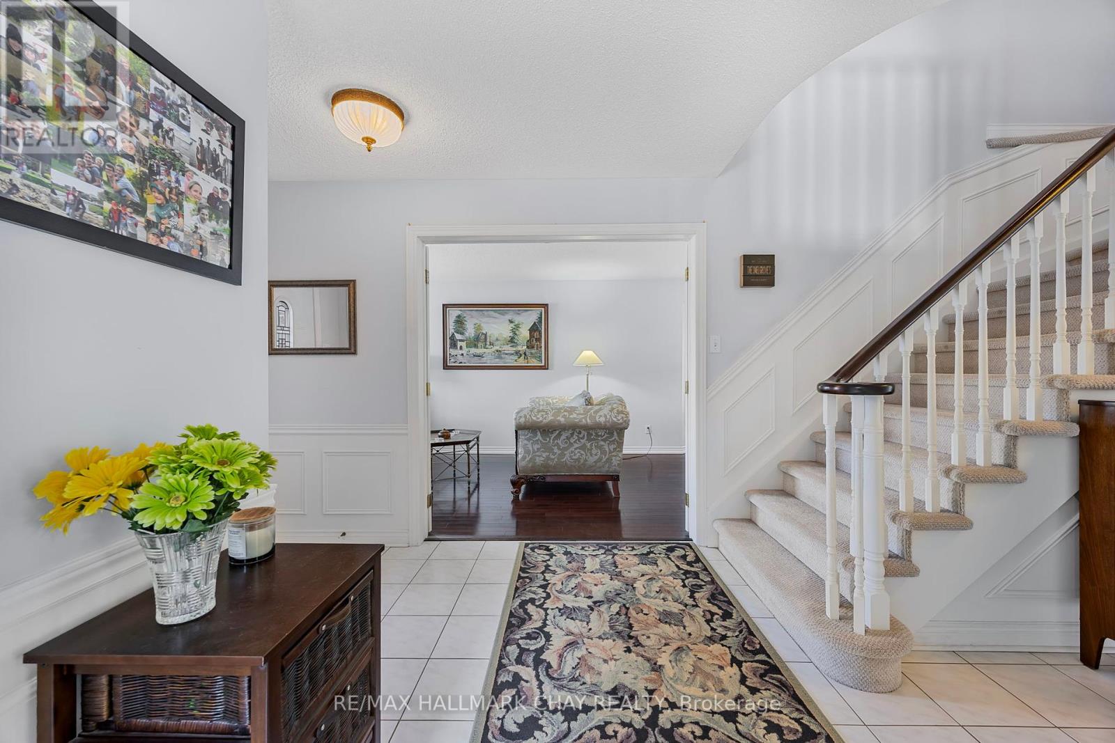 Single Family House for Sale in  MAW COURT Barrie (Northwest) 
