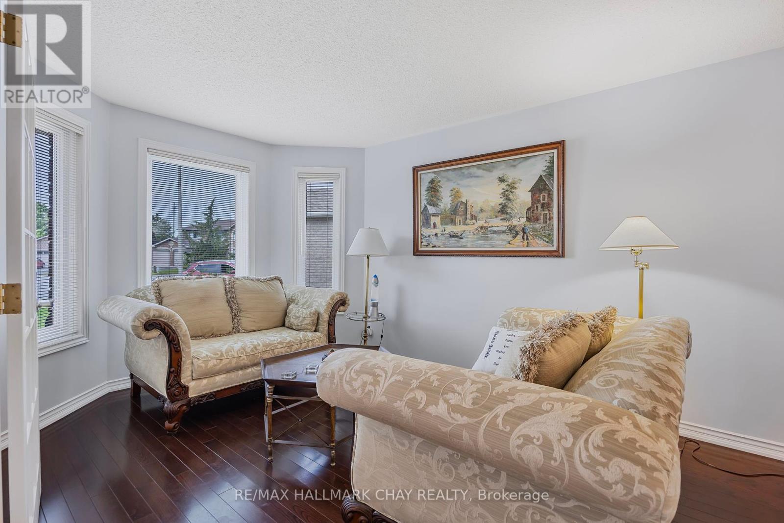Single Family House for Sale in  MAW COURT Barrie (Northwest) 