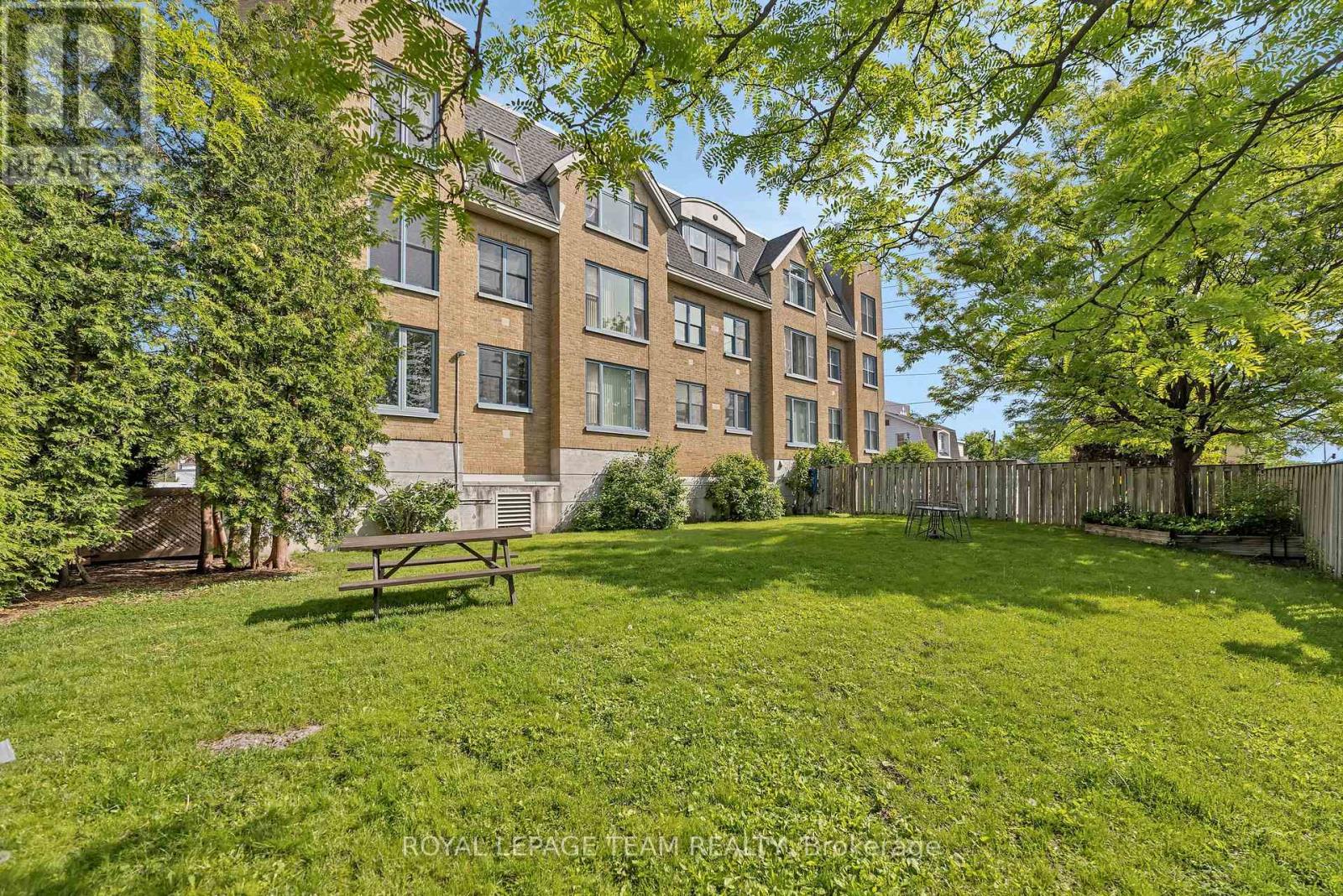 Photo 13 of 307 202 Hinchey Avenue, Ottawa ON
