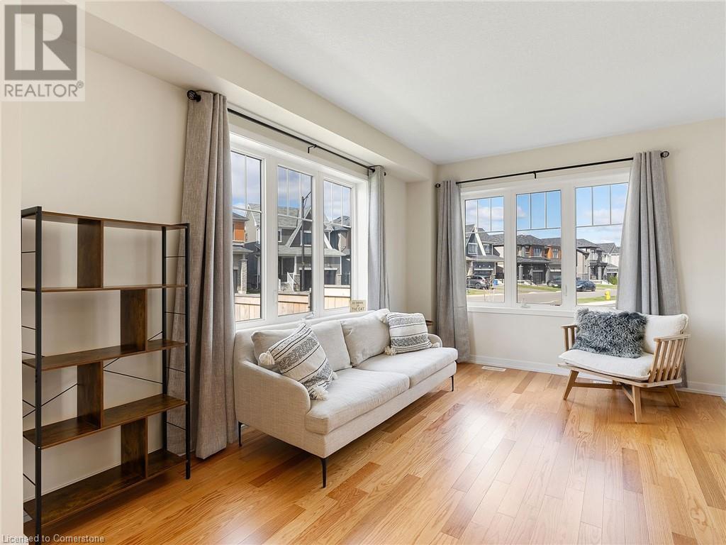 Photo 14 of 170 Whithorn Crescent, Caledonia ON