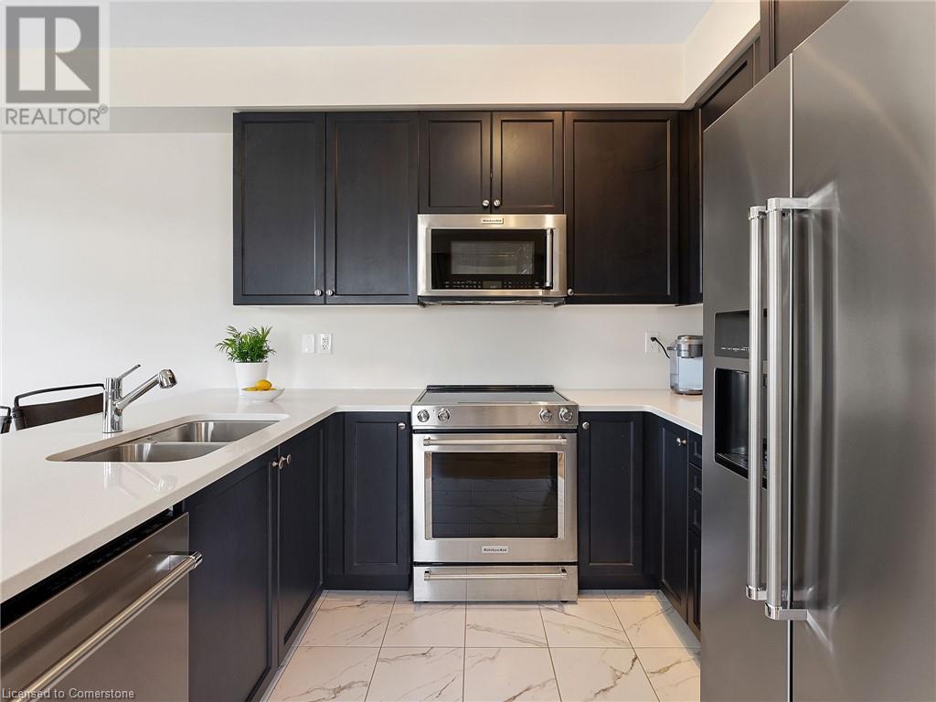 Photo 18 of 170 Whithorn Crescent, Caledonia ON
