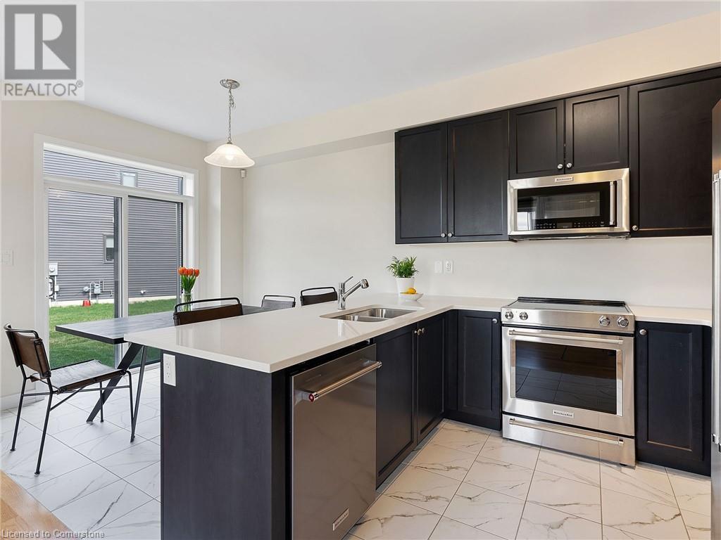 Photo 19 of 170 Whithorn Crescent, Caledonia ON