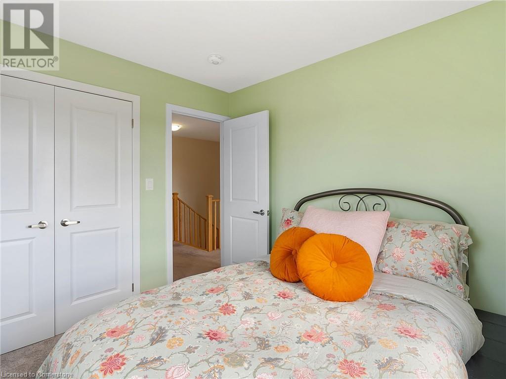 Photo 27 of 170 Whithorn Crescent, Caledonia ON