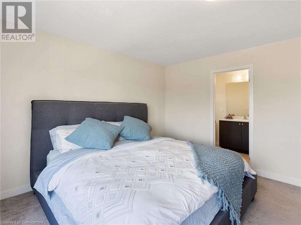 Photo 35 of 170 Whithorn Crescent, Caledonia ON