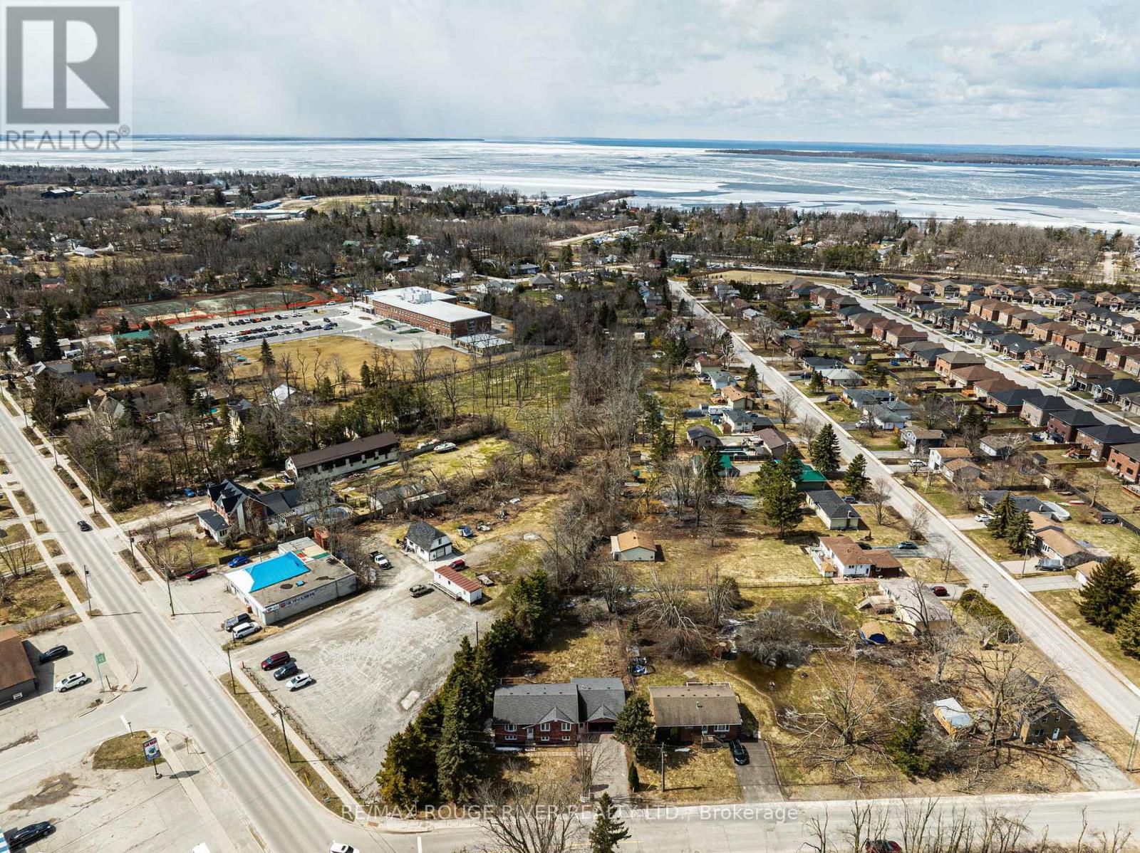 Photo 2 of 495 Lakeland Crescent, Brock ON