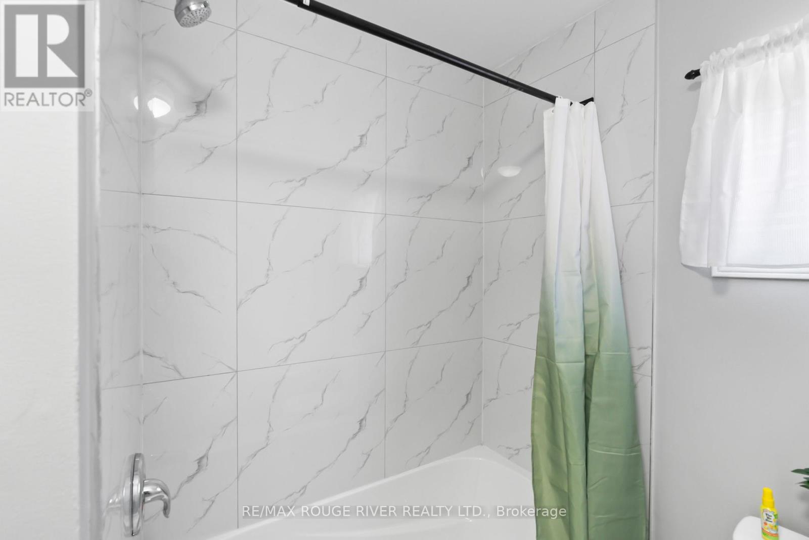 Photo 26 of 495 Lakeland Crescent, Brock ON