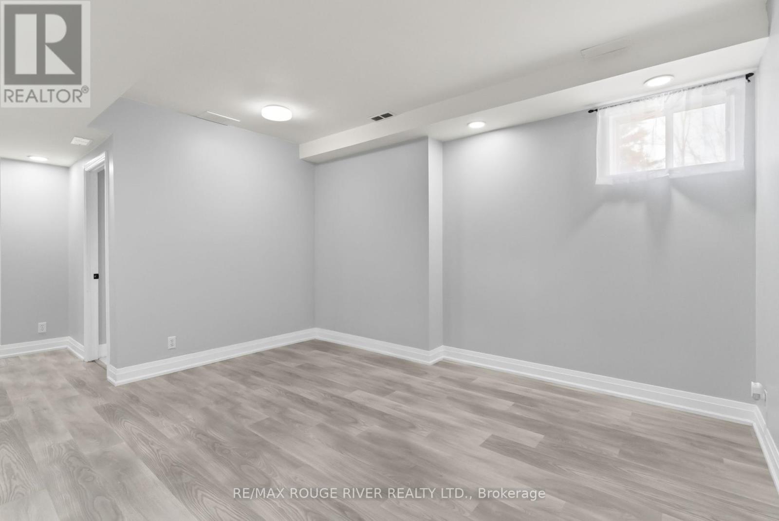 Photo 35 of 495 Lakeland Crescent, Brock ON