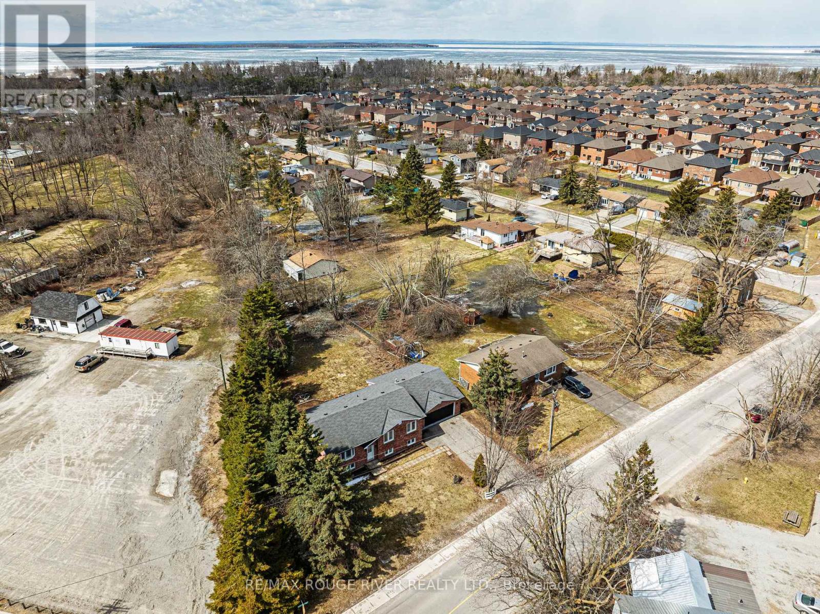Photo 48 of 495 Lakeland Crescent, Brock ON