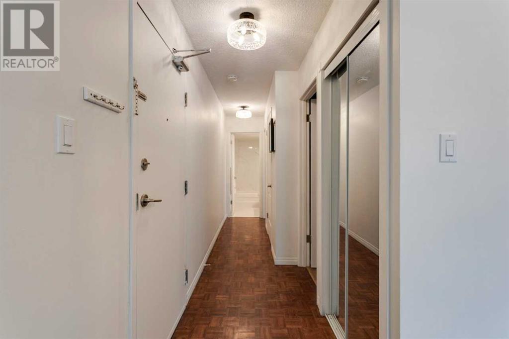 Single Family House for Sale in    Avenue SW Sunalta Calgary 