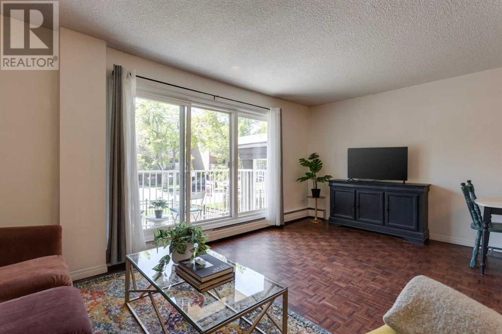 Single Family House for Sale in    Avenue SW Sunalta Calgary 