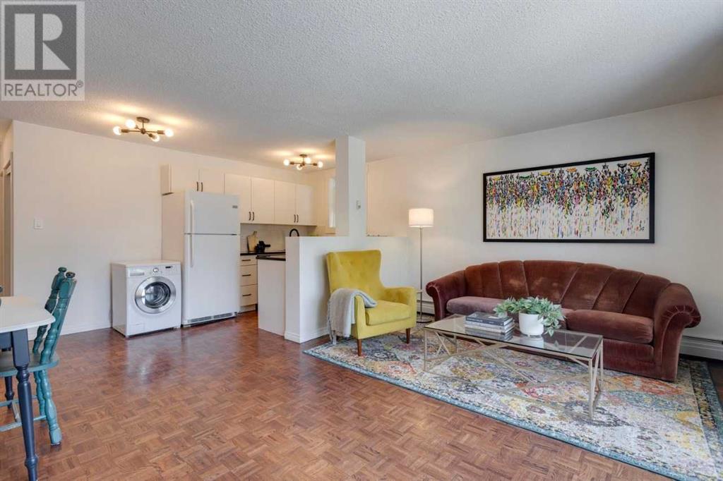 Single Family House for Sale in    Avenue SW Sunalta Calgary 