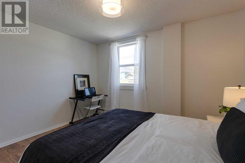 Single Family House for Sale in    Avenue SW Sunalta Calgary 
