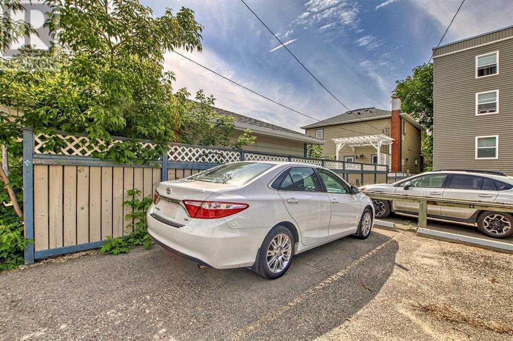 Single Family House for Sale in    Avenue SW Sunalta Calgary 