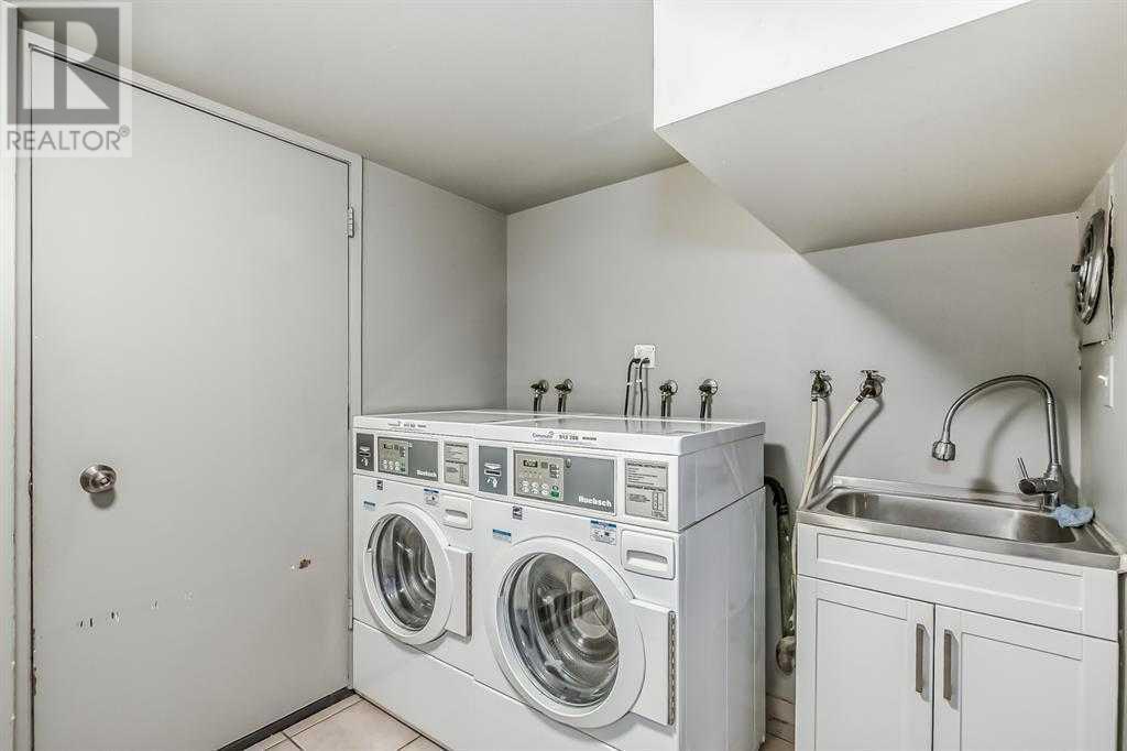 Single Family House for Sale in    Avenue SW Sunalta Calgary 