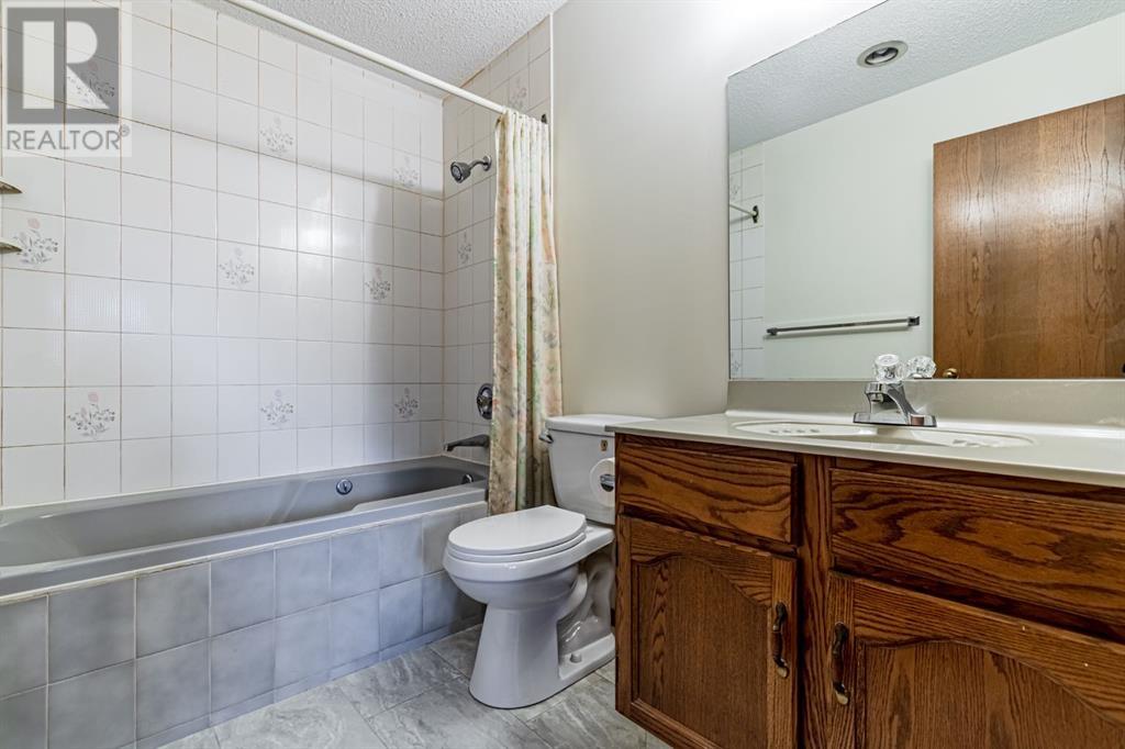 Single Family House Bungalow for Sale in   Avenue NE Marlborough Calgary 