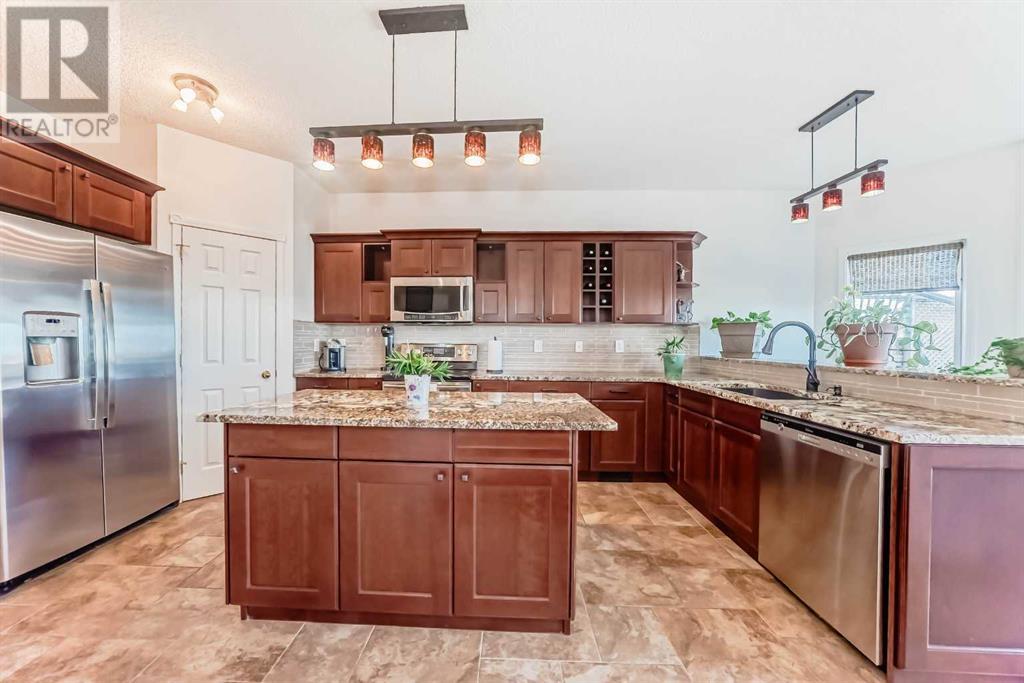 87 Hidden Ranch Close NW, Calgary, Alberta