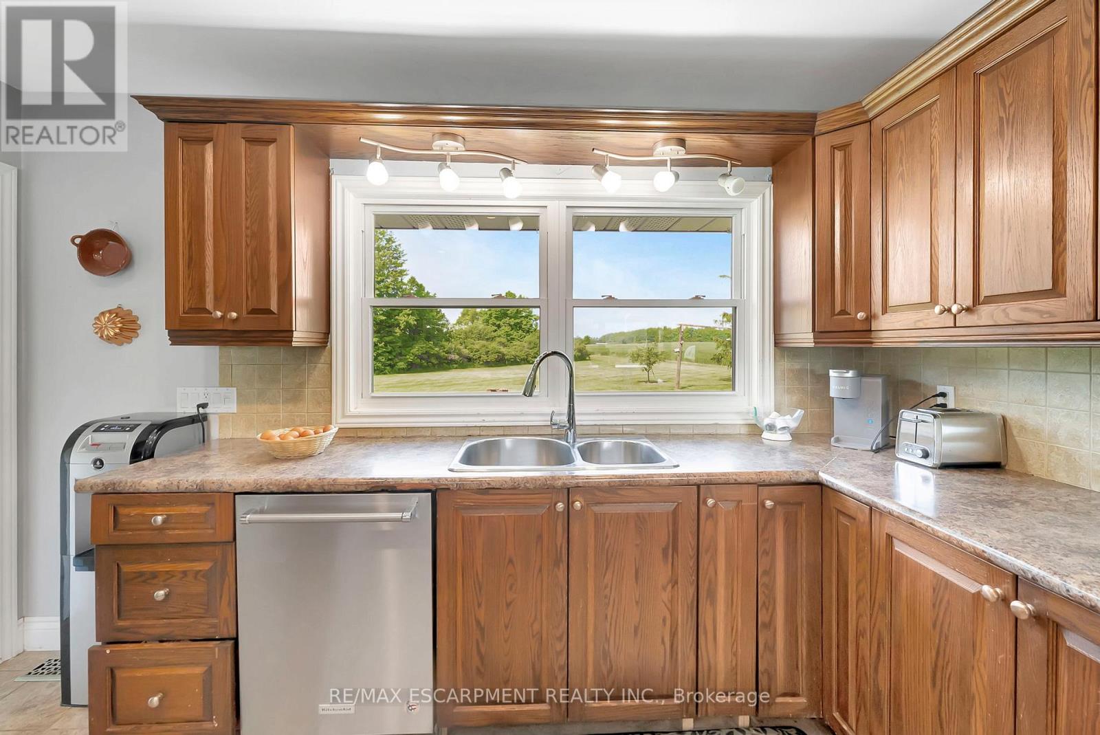 Photo 10 of 1301 Kohler Road, Haldimand ON