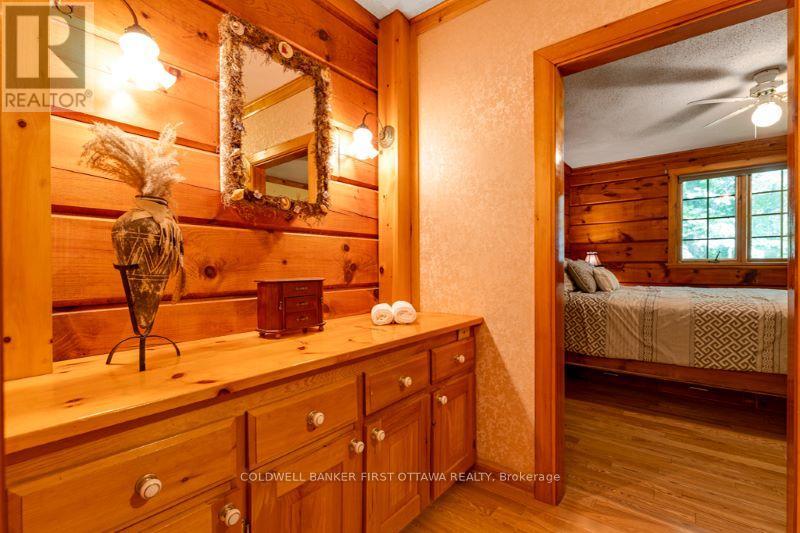 Photo 33 of 1102 Ebbs Bay Road, Drummond North Elmsley ON