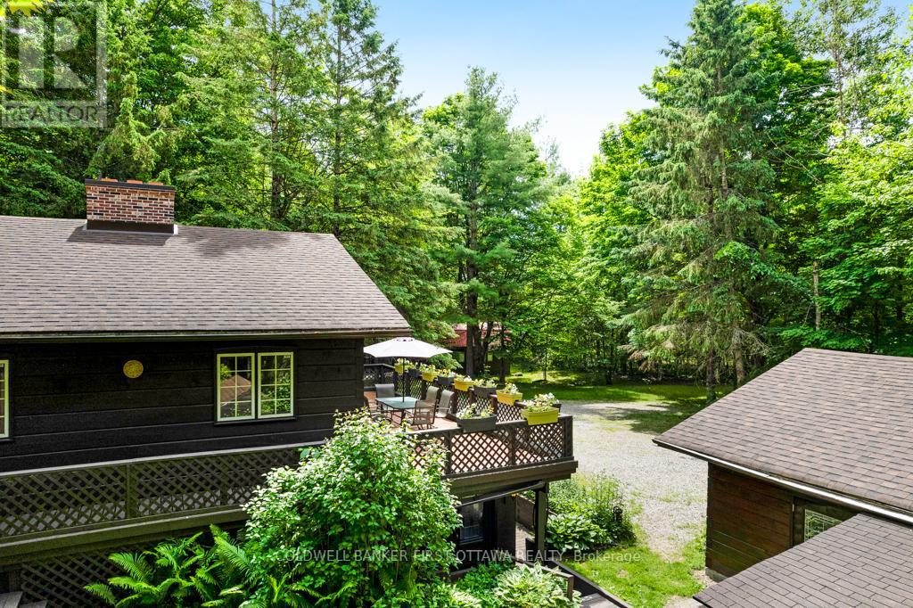 Photo 9 of 1102 Ebbs Bay Road, Drummond North Elmsley ON