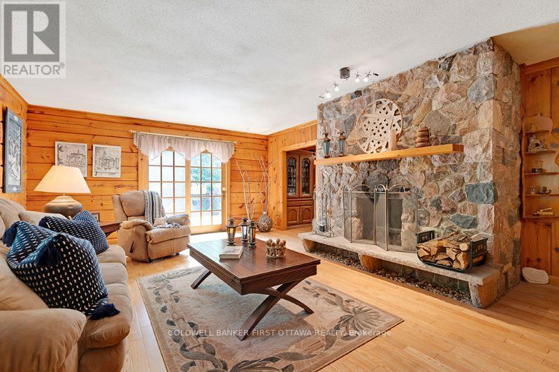 Photo 3 of 1102 Ebbs Bay Road, Drummond North Elmsley ON