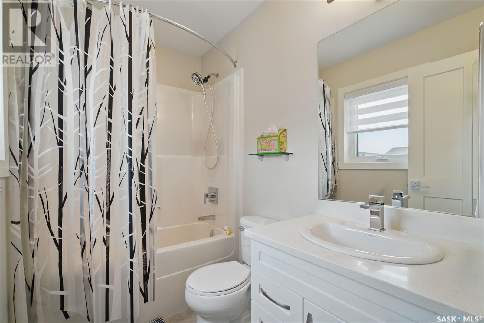 Single Family House 2 Level for Sale in   EVERGREEN BOULEVARD Saskatoon 