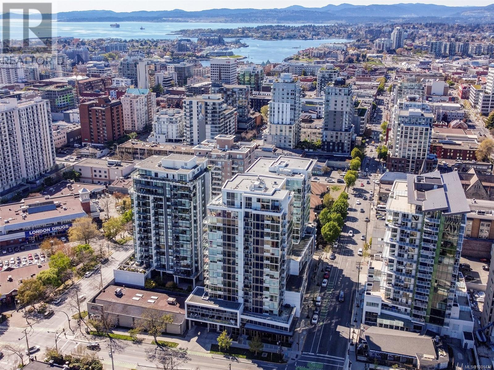 1404 989 Johnson Street, Victoria
