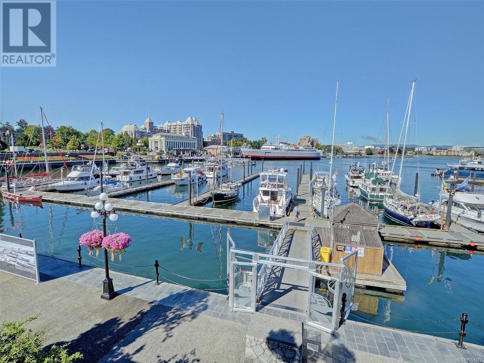 1404 989 Johnson Street, Victoria