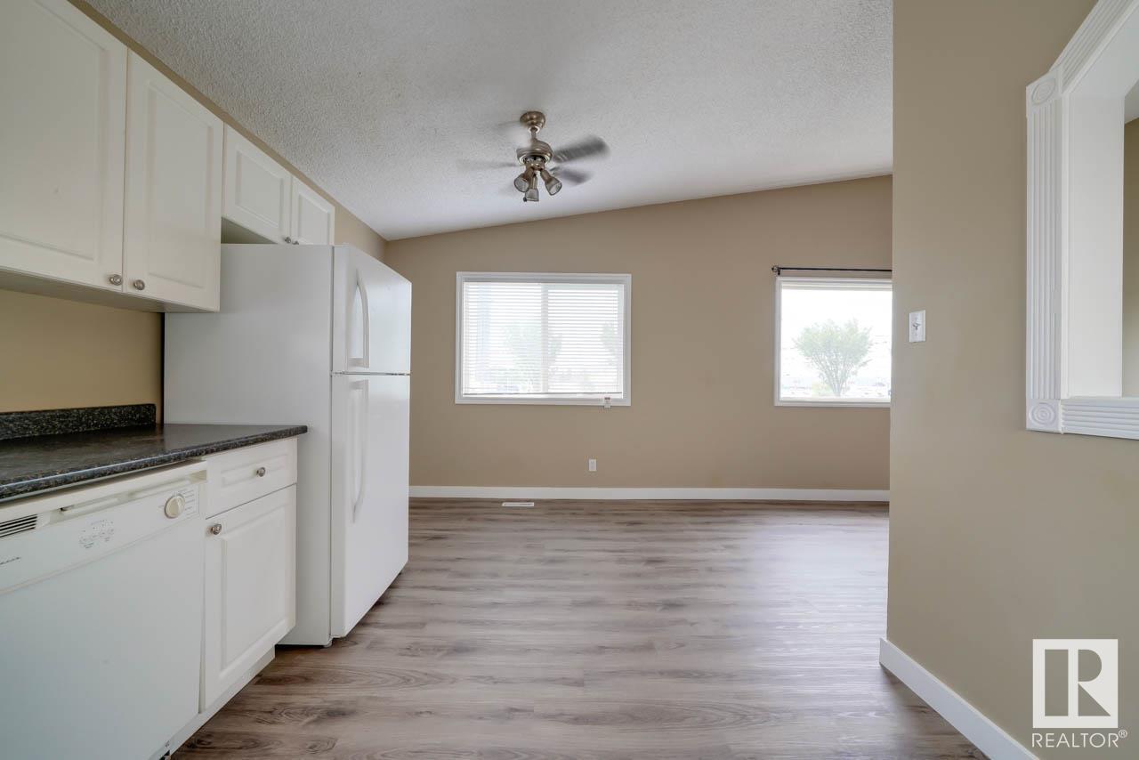 Single Family House Bi-level for Sale in     AV NW Edmonton 