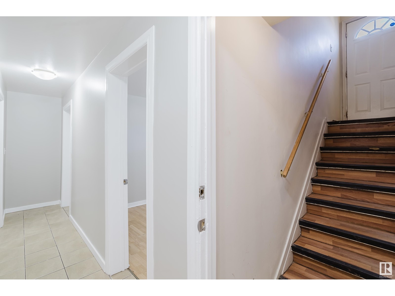 Single Family House Bi-level for Sale in     AV NW Edmonton 