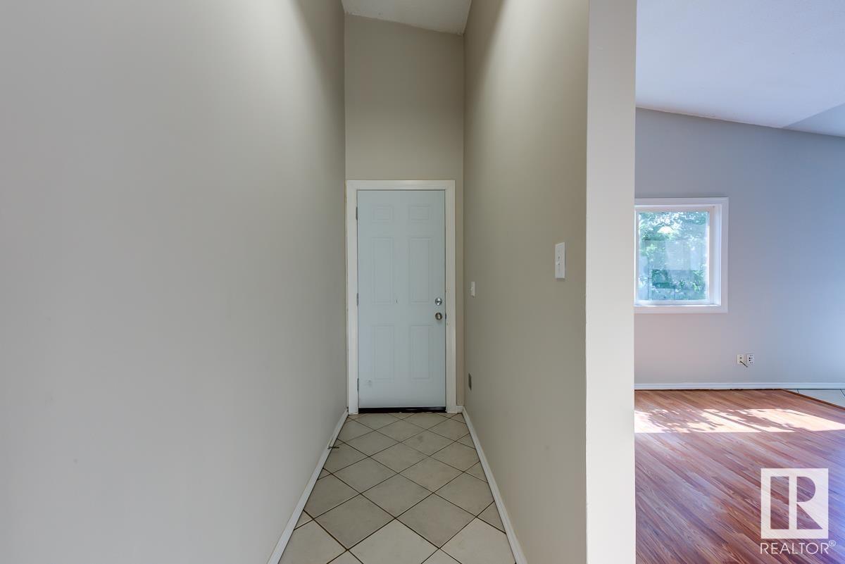 Single Family House Bi-level for Sale in     AV NW Edmonton 