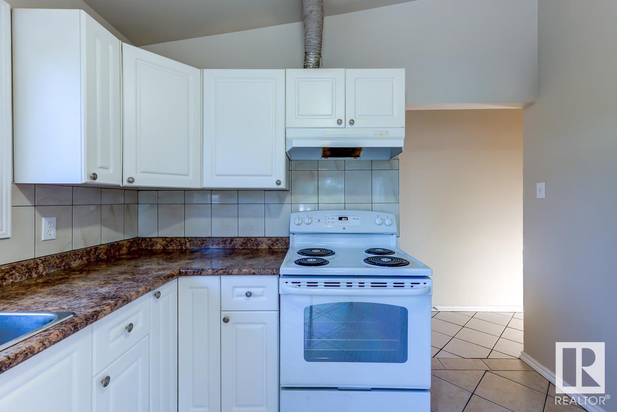 Single Family House Bi-level for Sale in     AV NW Edmonton 