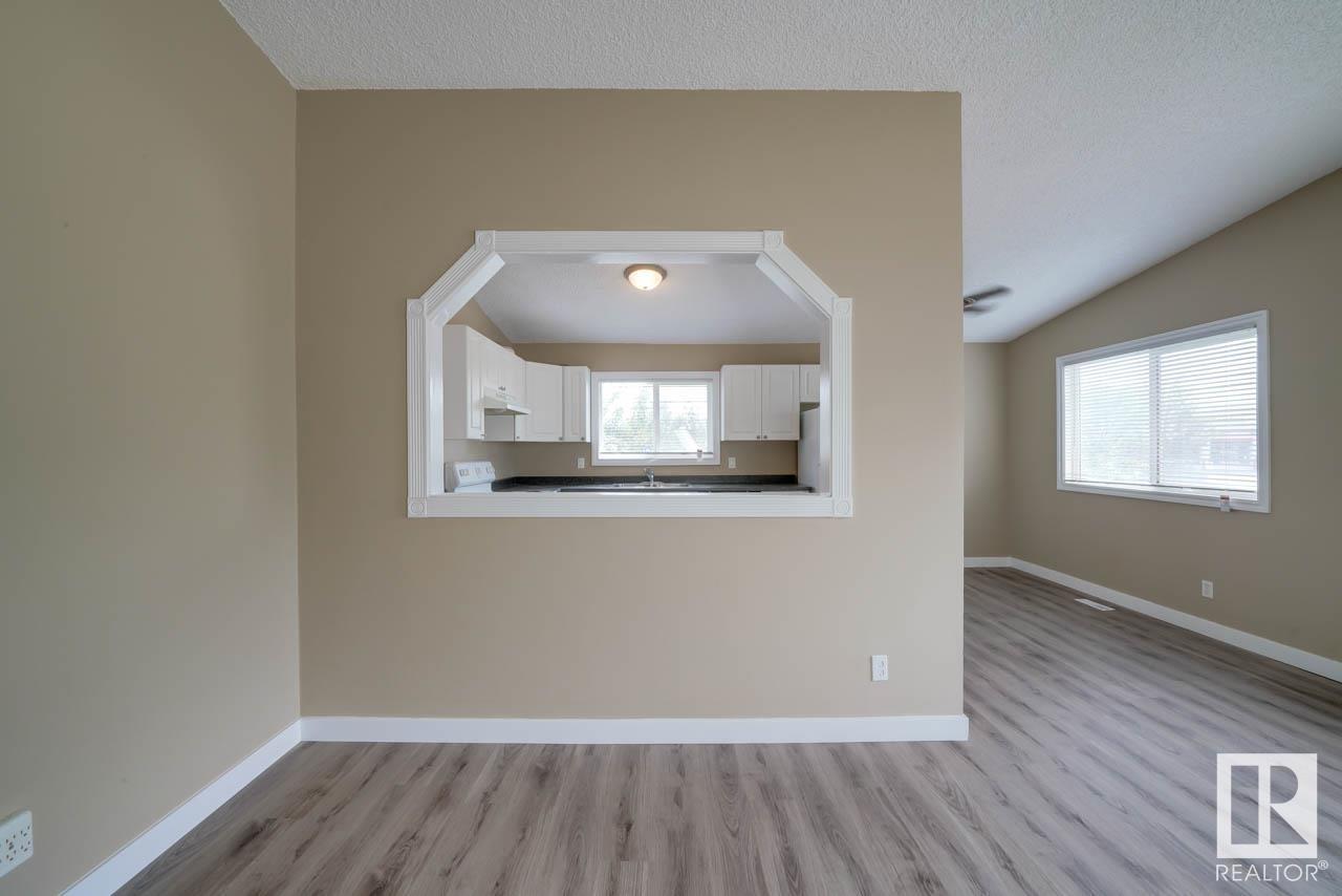 Single Family House Bi-level for Sale in     AV NW Edmonton 