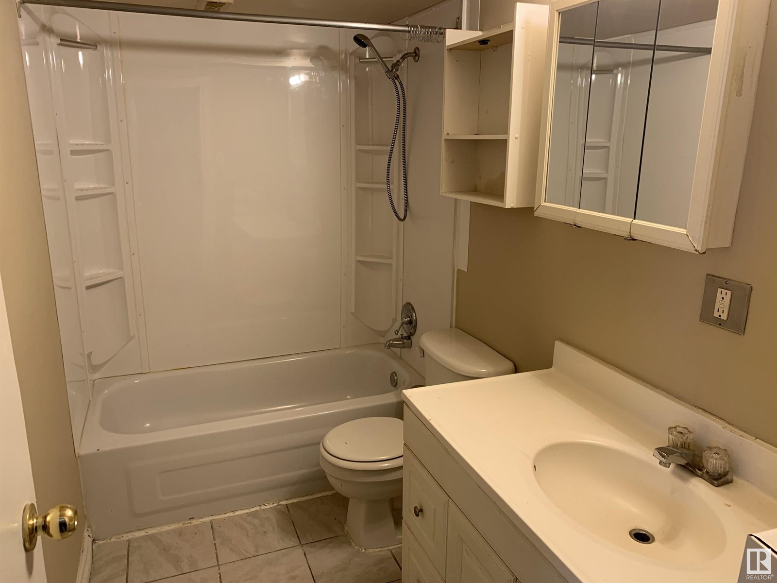 Single Family House Bi-level for Sale in     AV NW Edmonton 