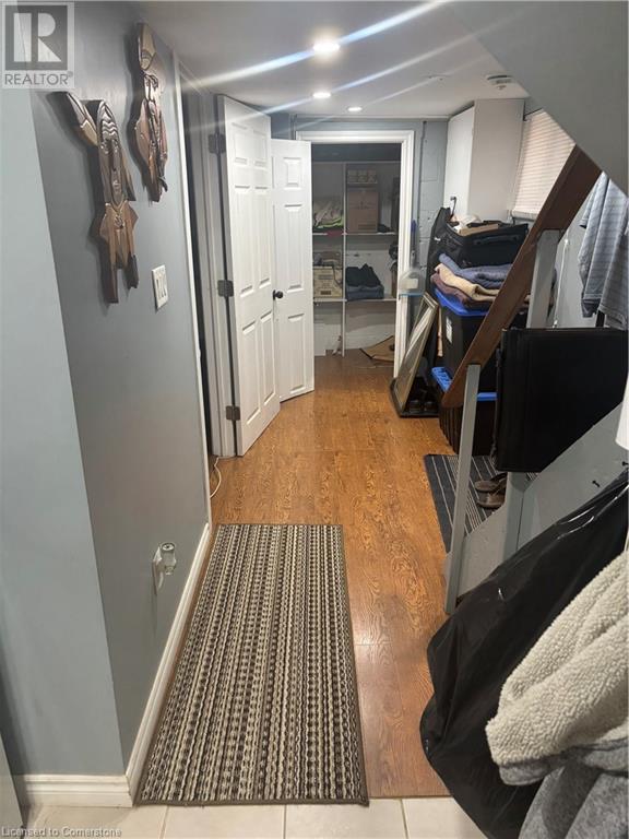Photo 15 of 46 Delena Avenue S, Hamilton ON