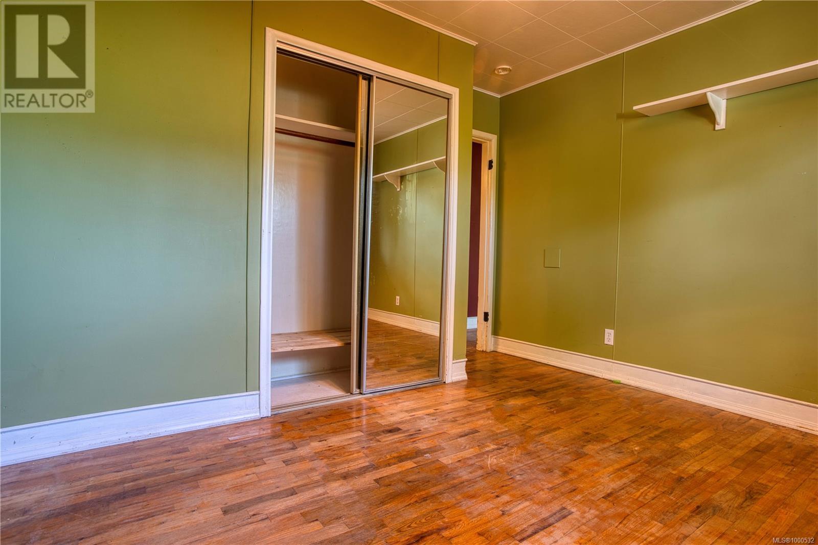 Photo 11 of 1180 Macdonald Cres, Nanaimo BC