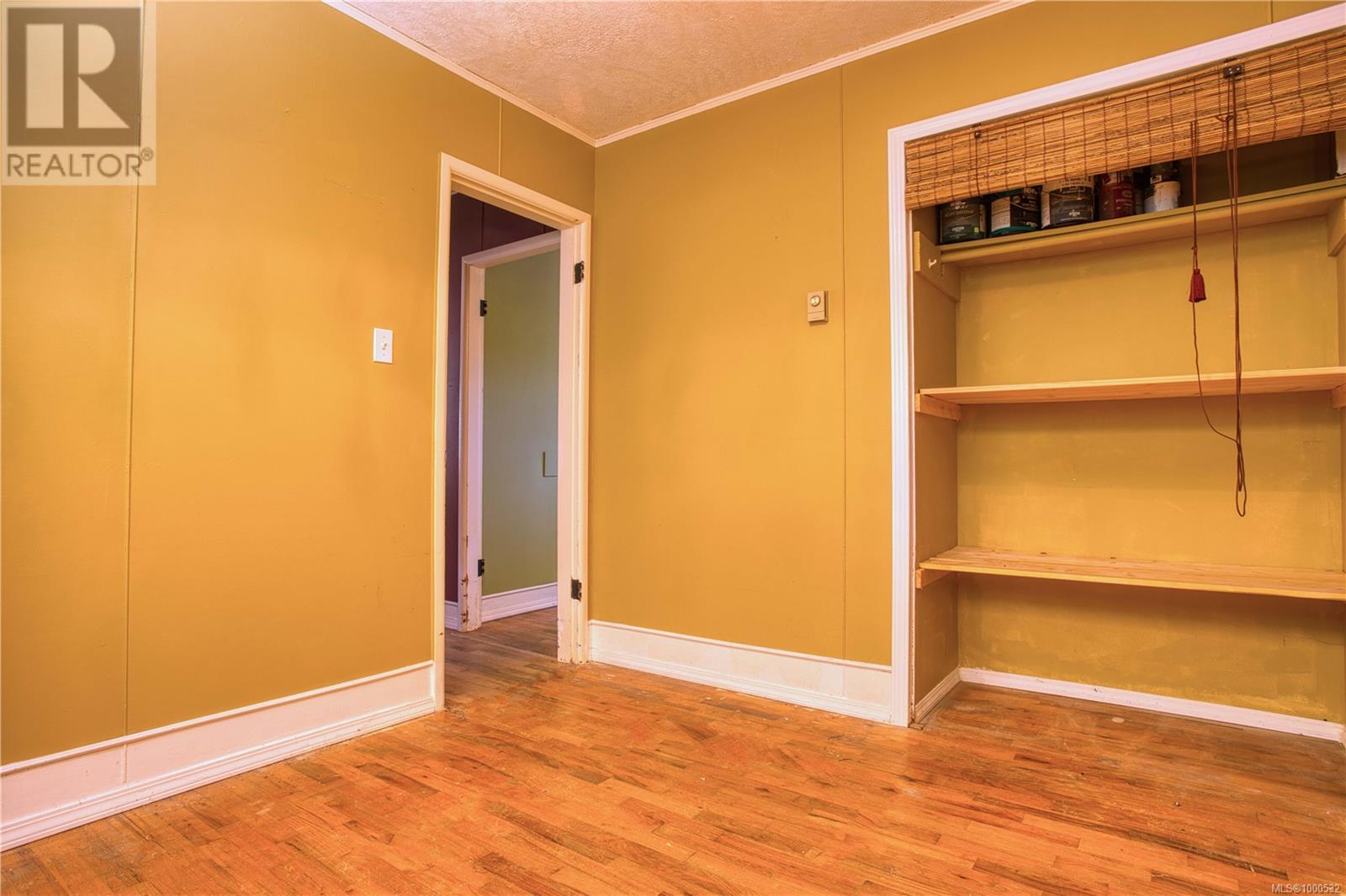 Photo 19 of 1180 Macdonald Cres, Nanaimo BC
