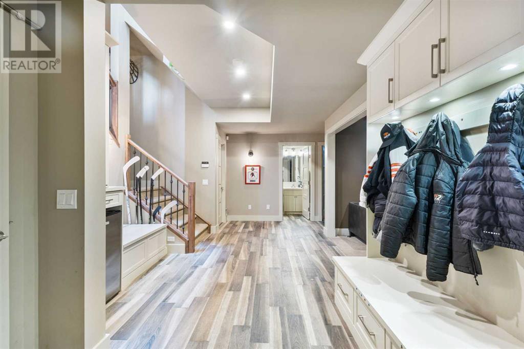 Single Family House for Sale in   Avenue NW Parkdale Calgary 