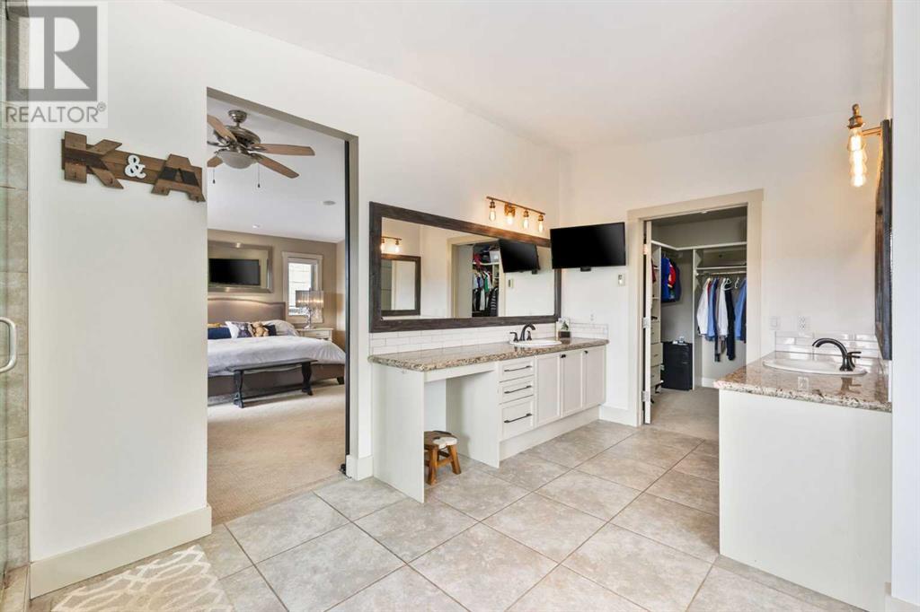 Single Family House for Sale in   Avenue NW Parkdale Calgary 