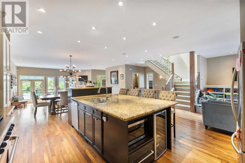 Single Family House for Sale in   Avenue NW Parkdale Calgary 