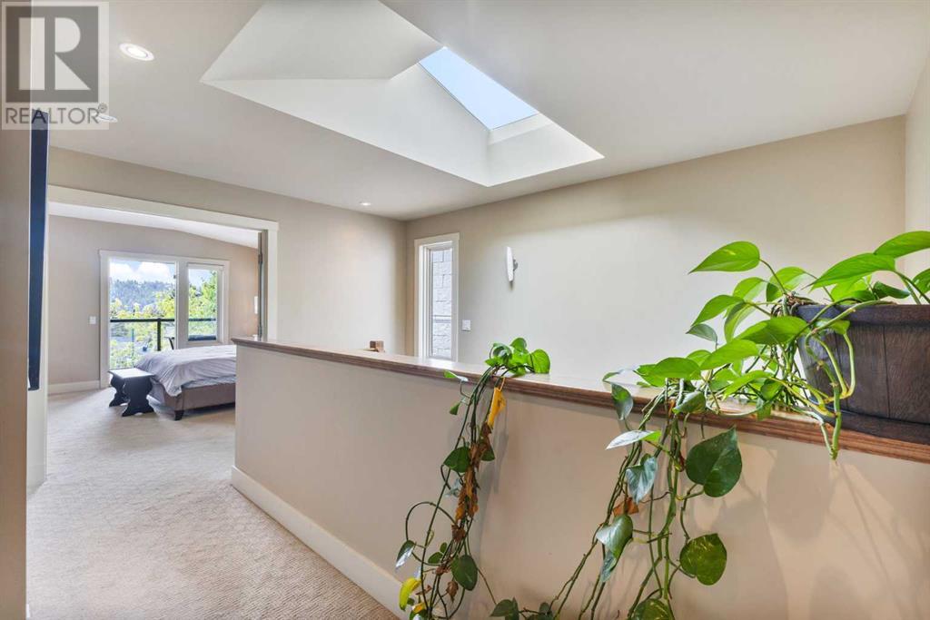 Single Family House for Sale in   Avenue NW Parkdale Calgary 