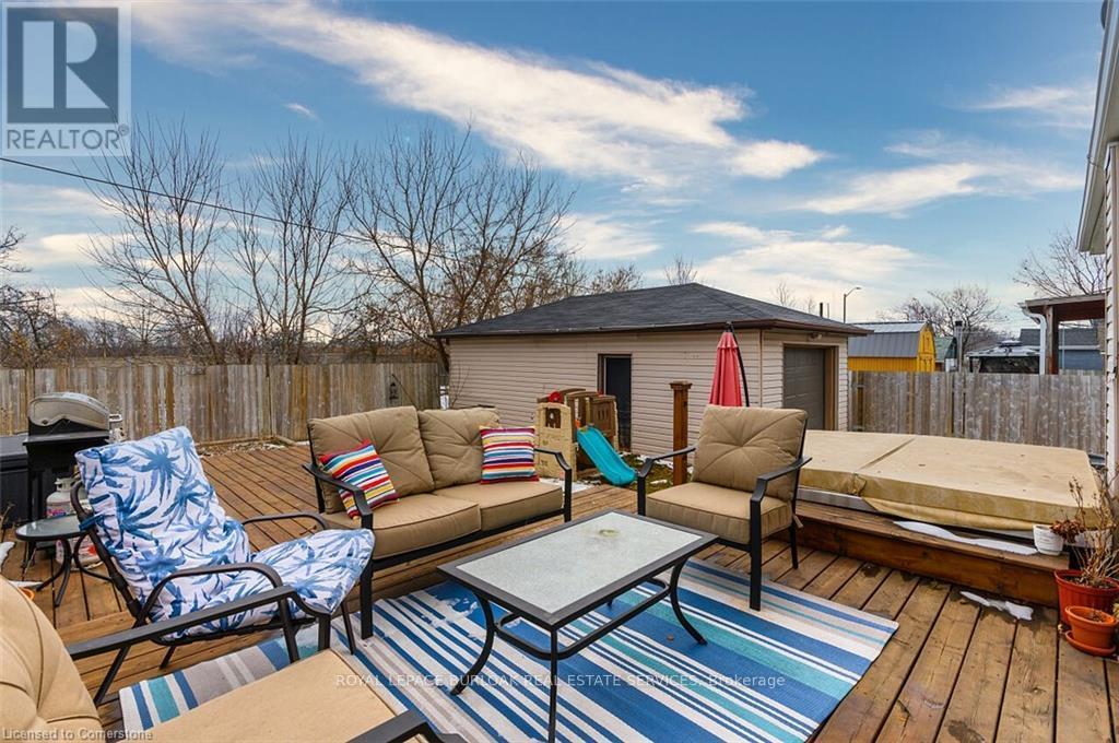 Photo 11 of Upper 376 Talbot Street, Hamilton ON