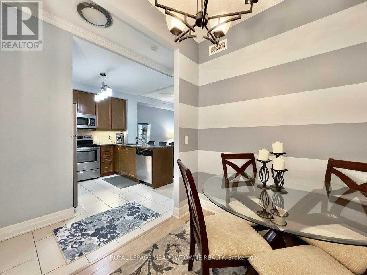 Photo 22 of 403 100 John Street, Brampton ON