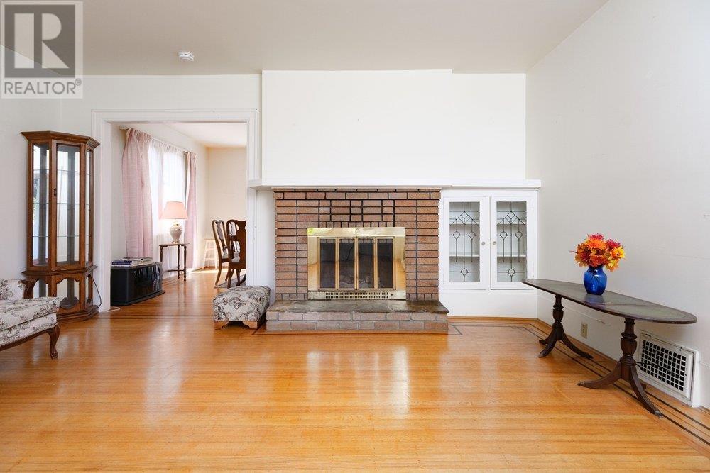 2816 W 37TH AVENUE, Vancouver real estate listing R3005326