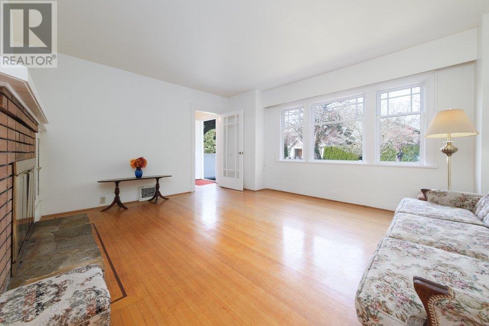 2816 W 37TH AVENUE, Vancouver real estate listing R3005326
